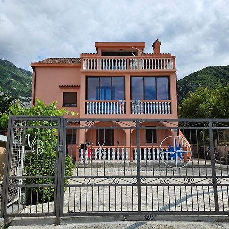 Apartment Vento Di Bocche Kotor Buitenkant foto